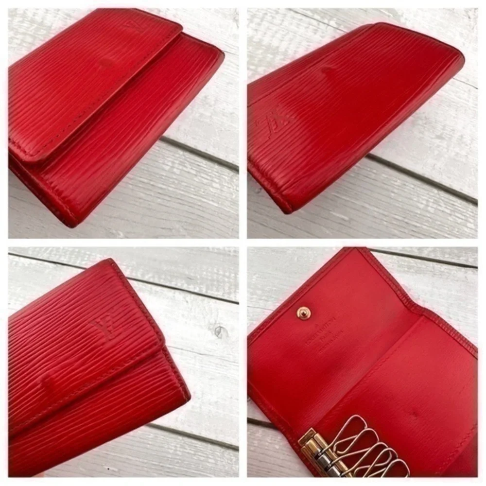 AUTHENTIC Louis Vuitton key holder. Previously owned. Color: Castilian r…
